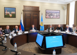 Игорь Мартынов предложил сотрудничество облдумы с Народным Советом ЛНР