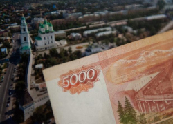 Меценат подарил астраханцам ремонт в больнице и школе 
