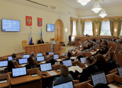 До 2026 года в Астраханской области благоустроят больше половины дорог