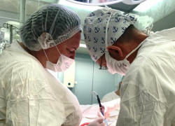 62-летней астраханке с аневризмой провели сложнейшую операцию на мозговой артерии