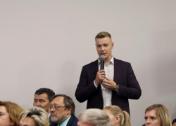 Молодые учёные завершили работу в Астрахани и предложили губернатору свои идеи