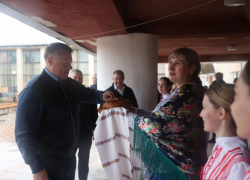 Игорь Бабушкин поздравил черноярцев с днём района 