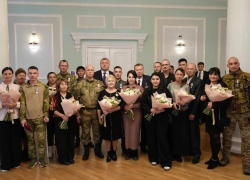 Восемь астраханцев получили госнаграды за проявленный на СВО героизм