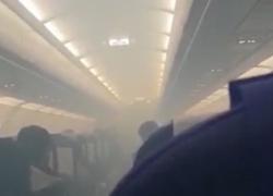 В Астрахани совершил экстренную посадку самолет с задымлением на борту 