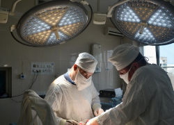 Астраханские врачи провели сложную операцию 84-летней пациентке с раком поджелудочной