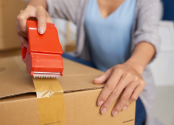 Астраханцы могут отправлять личные посылки участникам СВО бесплатно