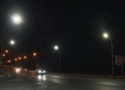 На Новом мосту в Астрахани станет светлее