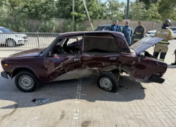 В Астрахани молодой водитель столкнулся с тремя автомобилями