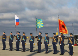 Астраханский губернатор поздравил уникальный авиацентр с 65-летием