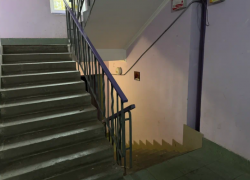 Астраханцам рассказали, как добиться чистоты в подъезде