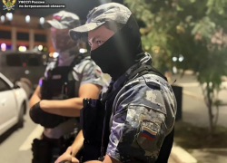 В Астрахани судебные приставы арестовали маршрутку