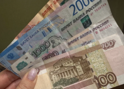 В ноябре астраханцам досрочно переведут детские пособия