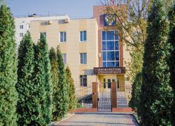 Инспектор ГИБДД в Астрахани украл 16 тысяч литров топлива