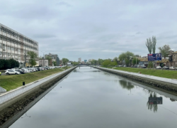 В городских каналах Астрахани снизился уровень воды: что произошло