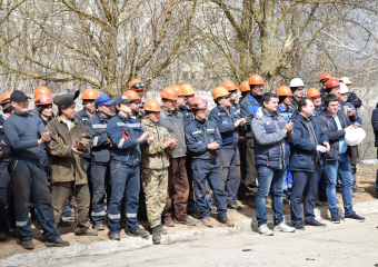 Перед сотрудниками судостроительного завода «Лотос» погашен долг по заработной плате