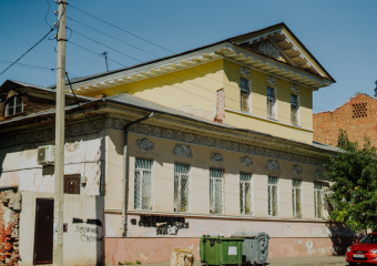 Игорь Бабушкин нашёл способ сэкономить деньги астраханцев, живущих в домах культурного наследия