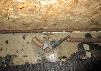 На астраханца, прострелившего глаз соседке, завели уголовное дело 