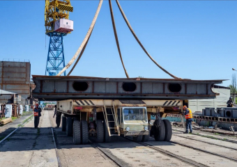 На верфи в Астрахани начали строить новое судно - часть большого проекта