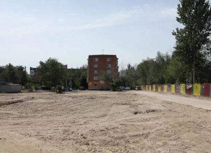В Астрахани демонтировали жилой дом, в котором обрушился один из подъездов
