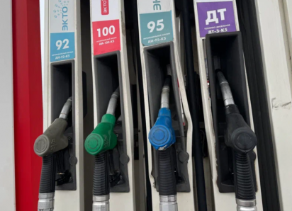 Эксперты выяснили, сколько бензина могут купить астраханцы за месяц