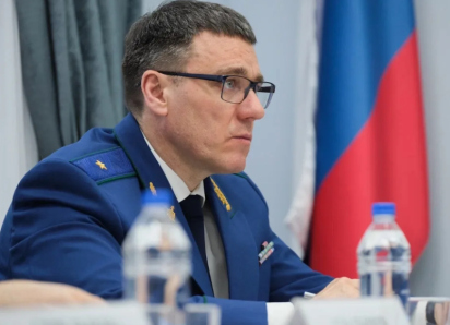 Астраханский прокурор Александр Гулягин поручил усилить контроль за подрядчиками
