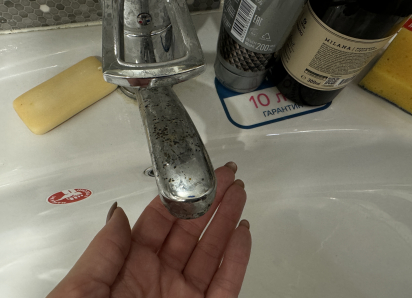 В Астрахани снова отключат горячую воду: где, когда и насколько