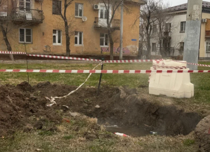 На время ремонта труб астраханцам ограничат подачу воды и автодвижение