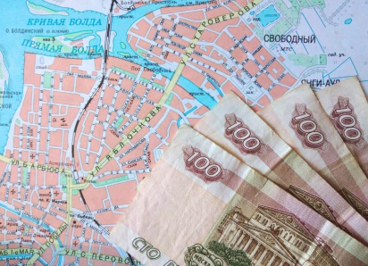 Ограничения связи: астраханцам рекомендовали иметь наличку и грузить карты