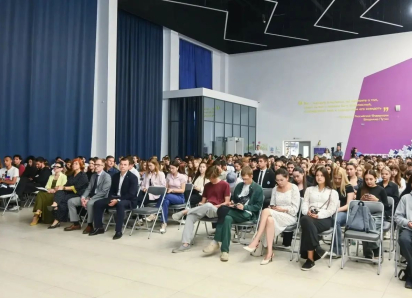 В Астрахани волонтеров обучили работе на выборах-2026