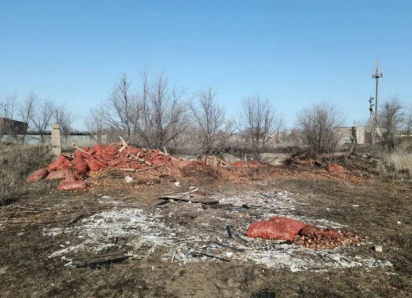 На севере Астраханской области обнаружили свалку репчатого лука