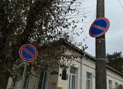 В Астрахани кое-где запретили парковаться: одна улица стала частично односторонней