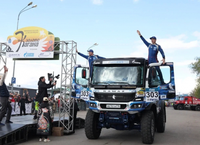 Скорость, мощь, песок: в Астраханской области начались масштабные гонки