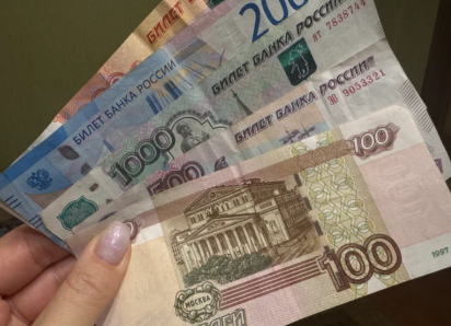 Астраханка компенсирует моральный вред жертве своих резких слов