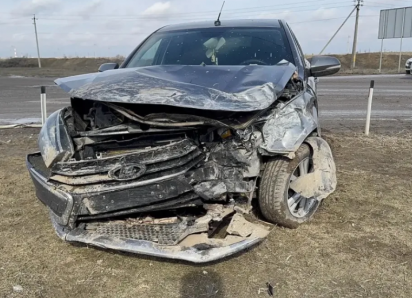 В ДТП на перекрестке под Астраханью пострадали маленькие дети