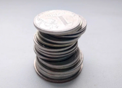 К концу года в Астраханской области подорожали продукты, интернет и одежда