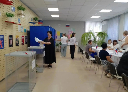 В Астраханской области открылись избирательные участки: начался второй день голосования