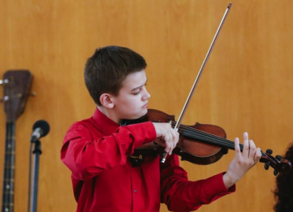 Юный астраханский скрипач стал лауреатом международного детского конкурса