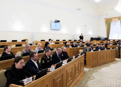 В районах Астраханской области запустили систему долговременного ухода