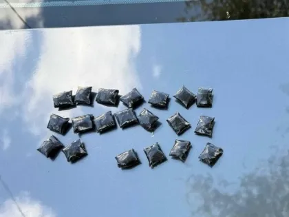 Астраханец разбрасывал наркотики по улице, убегая от полицейских