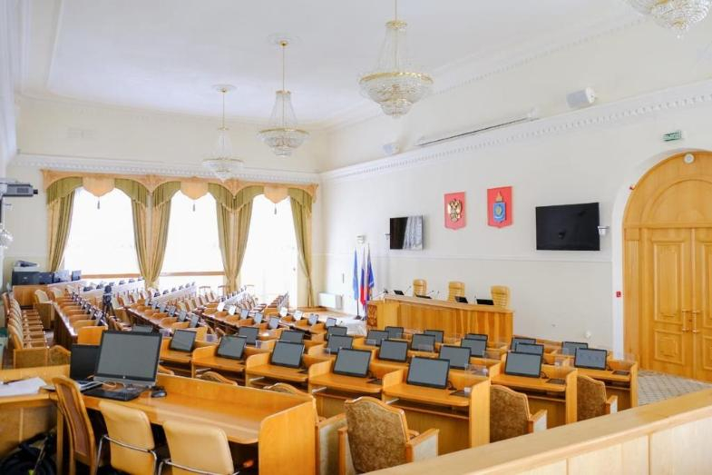 Губернатор Астраханской области намеревается отправить в отставку членов правительства