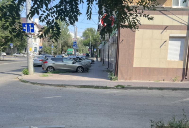 Астраханец сбил пенсионерку на пешеходном переходе