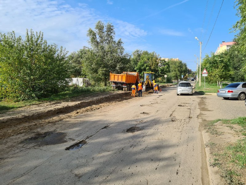 В Астрахани начали ремонт дороги по улице Жилой в микрорайоне «Бабаевский»