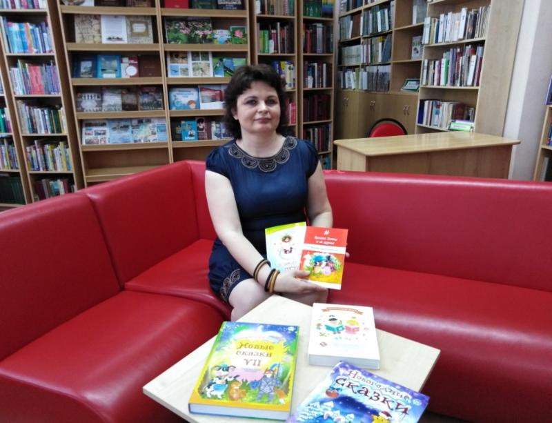 Астраханская детская писательница стала лауреатом «Золотого пера Руси 2022»