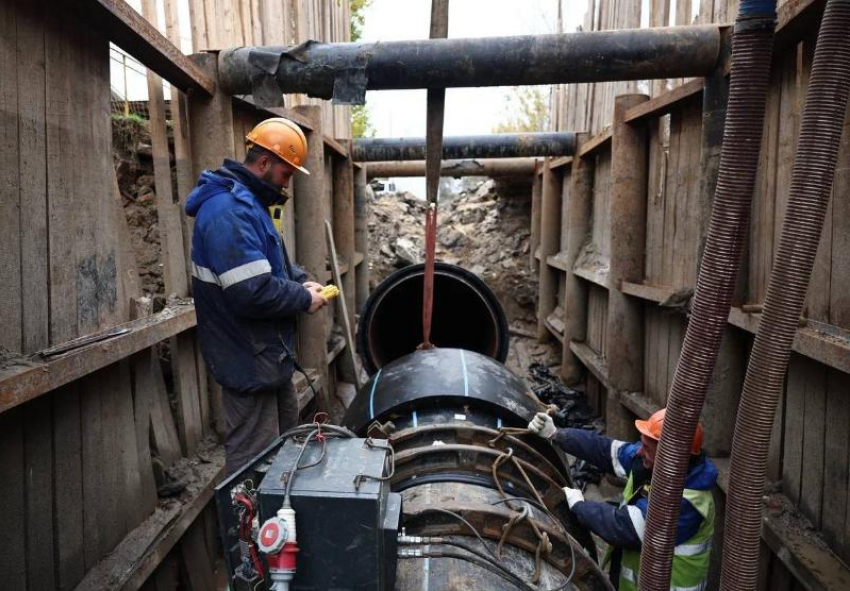 В Астрахани завершили монтажные работы на сети важного напорного коллектора