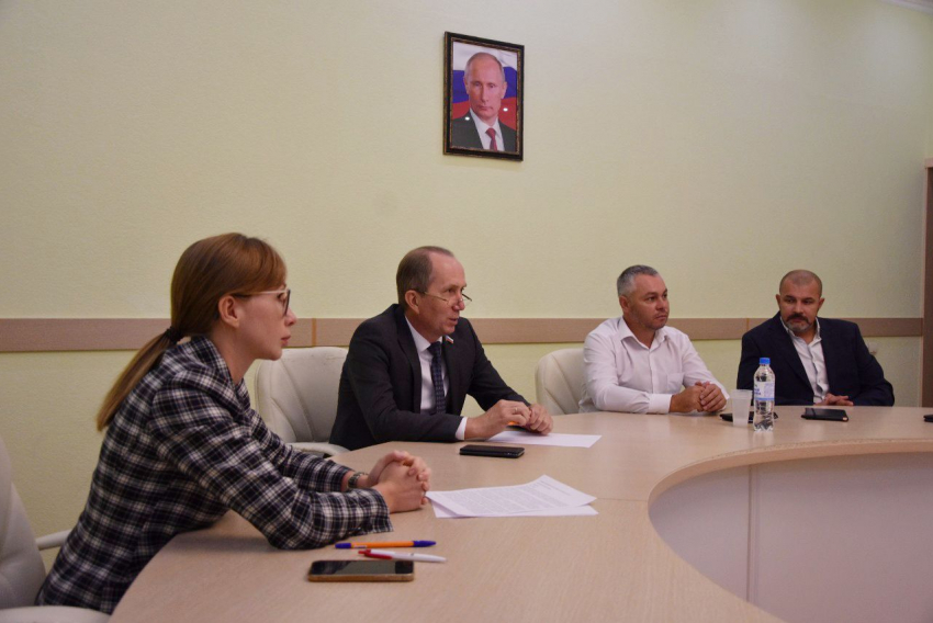 Астраханские депутаты обсудили пробки на Мостстрое