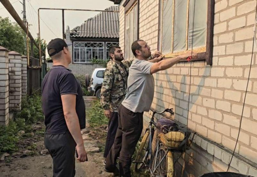 Социальную пекарню в ЛНР ремонтируют астраханские строители