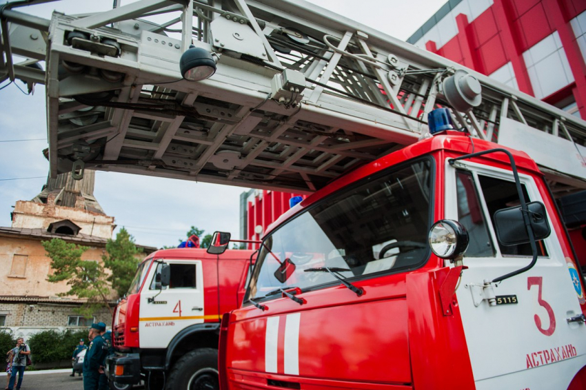 В Астрахани пожарные спасли 19 человек 