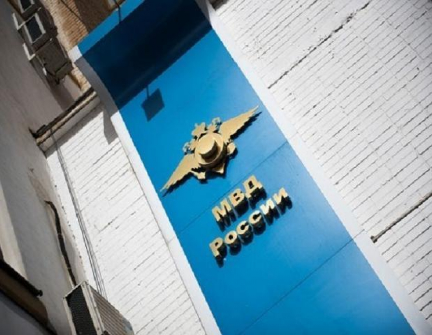 В результате квартирной кражи астраханка лишилась одежды, денег и любимого кота