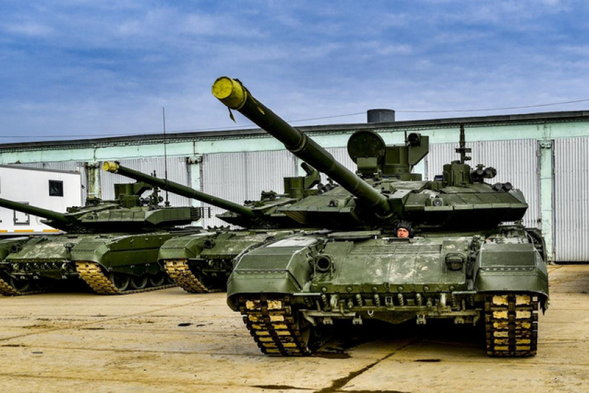 Танковый батальон Каспийской флотилии приглашает астраханцев на высокооплачиваемую службу
