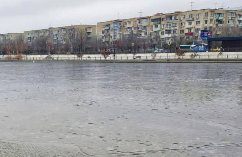 Игорь Бабушкин просит родителей не пускать детей гулять по тонкому льду